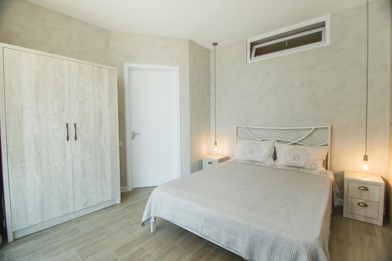 New Wave 2 Apartment Batumi Exterior photo